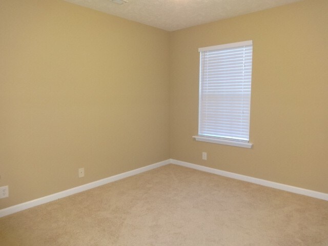 Building Photo - 4324 Pender Ct