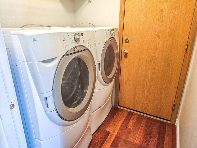 Building Photo - 25715 SE 36th Pl