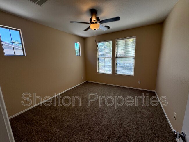 Building Photo - 13255 N 153rd Ln