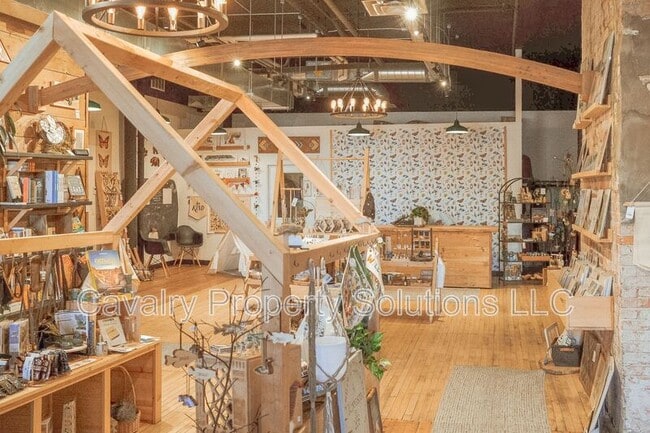 Building Photo - 1831 W Michigan St