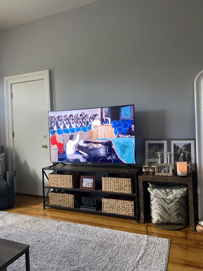 Building Photo - 1 Centre Street Ter