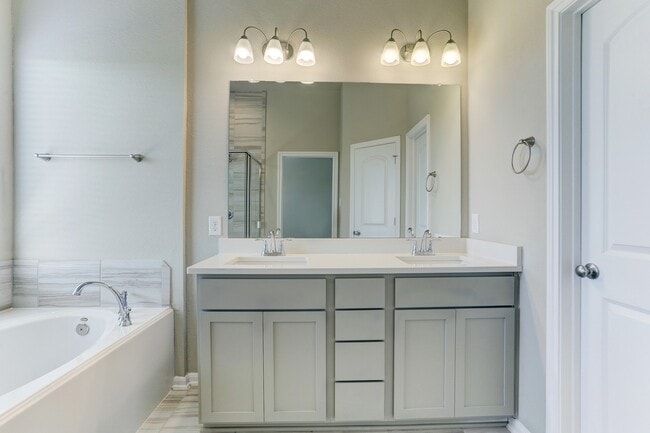 Building Photo - 2527 Terrace Point Dr