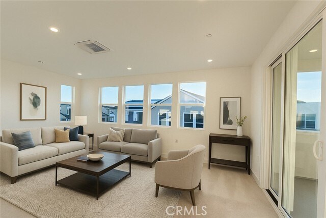 Building Photo - 349 Proctor