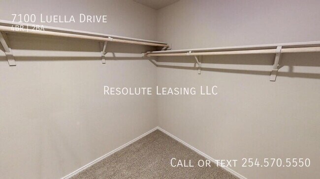 Building Photo - 7100 Luella Dr