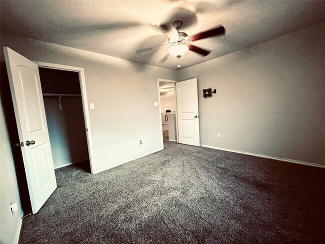 Building Photo - 22043 Mission Canyon Ln