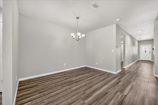 Building Photo - 8133 Cattlemen Dr