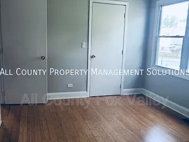 Building Photo - 235 Winfield Ct