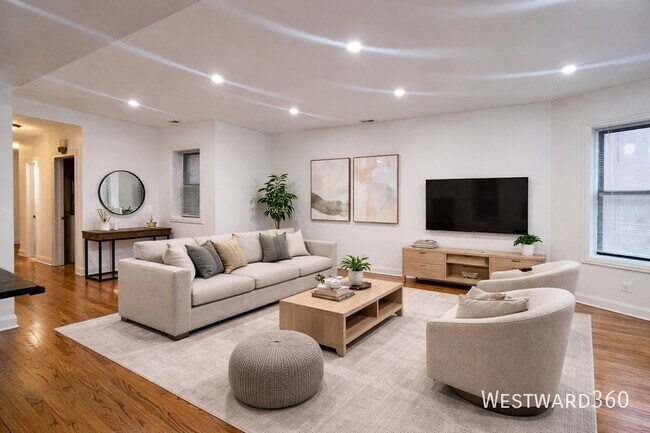 Building Photo - 5172 S Michigan Ave