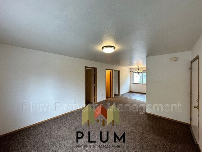 Building Photo - 1023 Cooley St