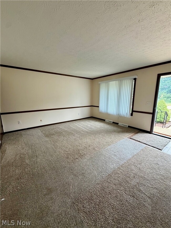 Building Photo - 6218 Island Dr NW