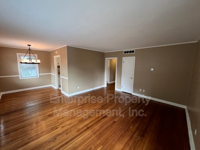 Building Photo - 3938 Brennan Dr