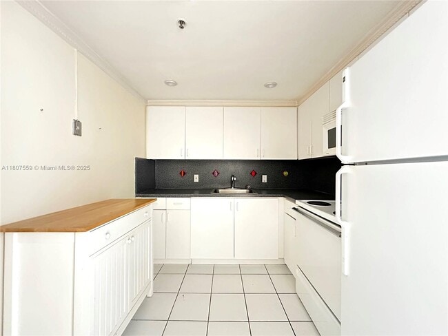 Building Photo - 2829 Indian Creek Dr