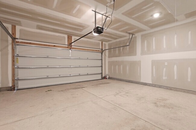 Building Photo - 217 Wedge Cir