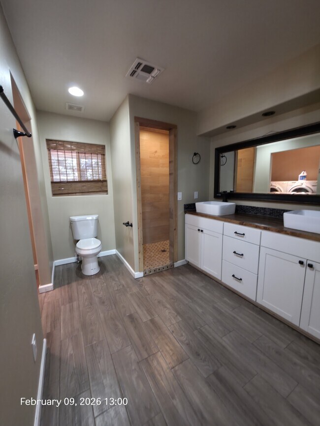 Building Photo - 763 E Cherokee St