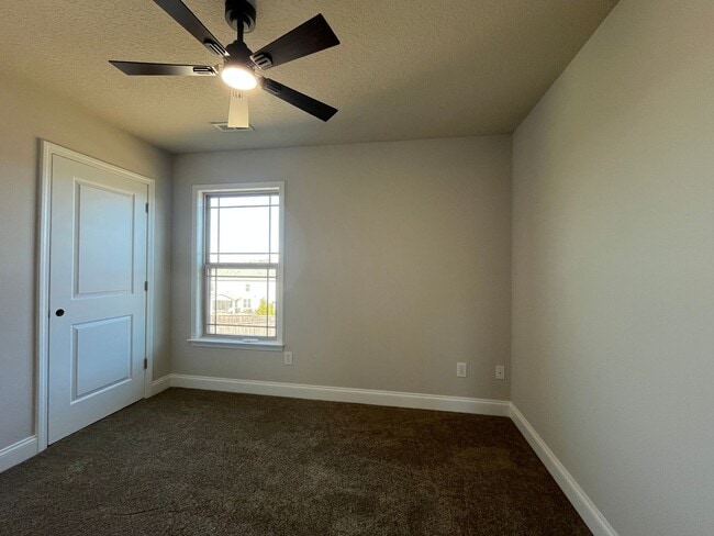 Building Photo - 116 Damascus Dr