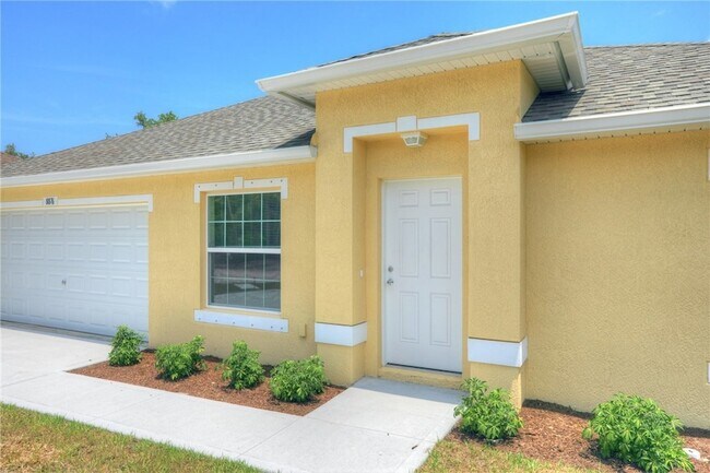 Building Photo - 8876 98th Ct