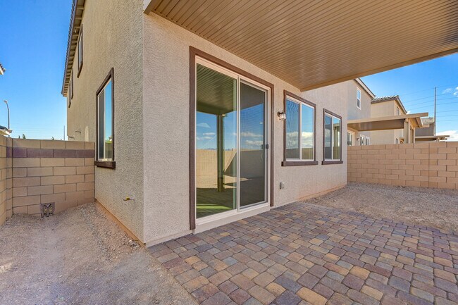 Building Photo - 8532 W Agate Ave