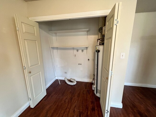 Building Photo - Redlands 3 bed 1.5 bath with yard