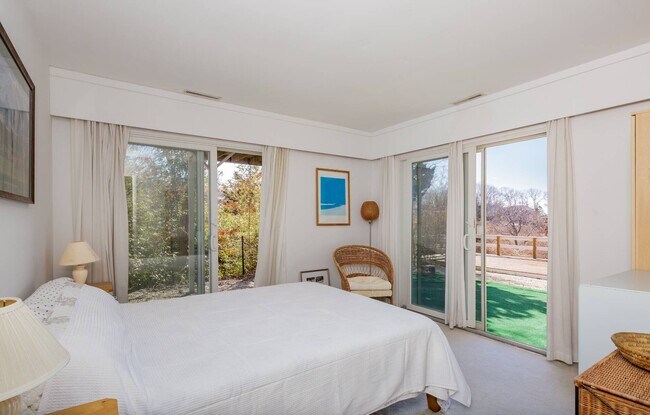 Building Photo - 20 Bay Inlet Rd