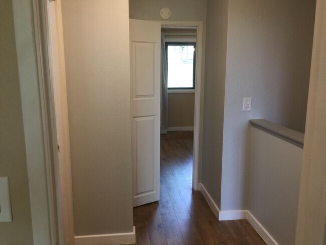 Building Photo - 3 bedroom 2.5 bath Townhome in Mililani!