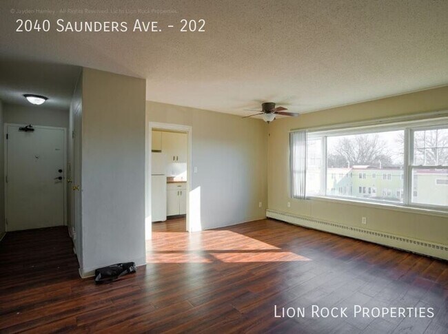 Building Photo - 2040 W Saunders Ave