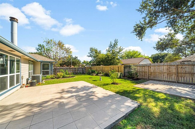 Building Photo - 19211 Haystream Dr