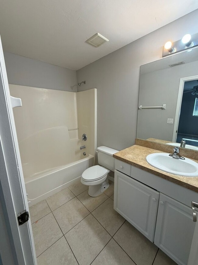 Building Photo - 4763 22nd St SW