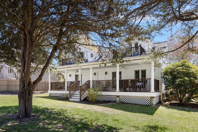 Primary Photo - 153 Hamilton Ave