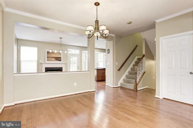 Building Photo - 4 Austringer Ct