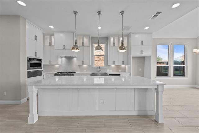 Building Photo - 8704 Pine Valley Dr