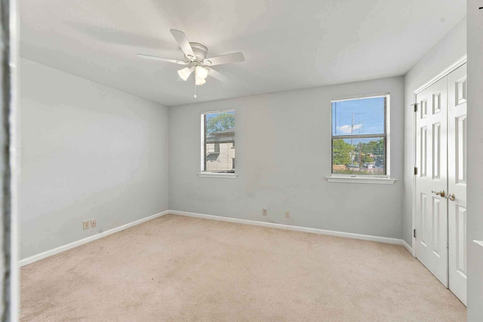 Building Photo - 2112 Blair Blvd