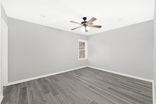 Building Photo - 5538 Berry Creek Dr