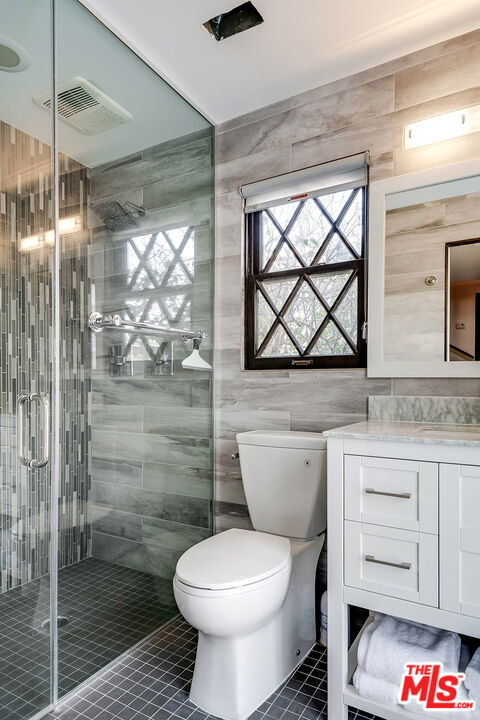 Building Photo - 4930 Strohm Ave