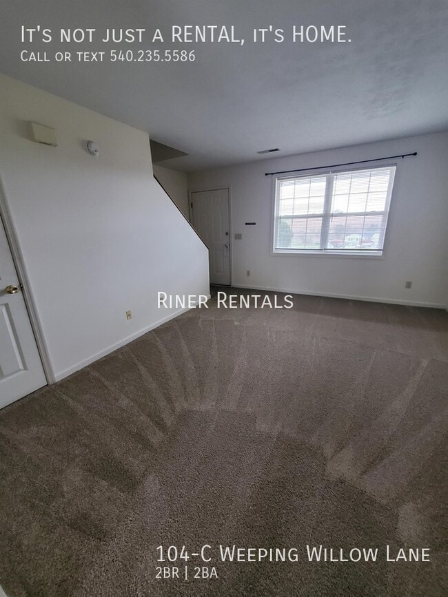 Building Photo - 104 Weeping Willow Ln