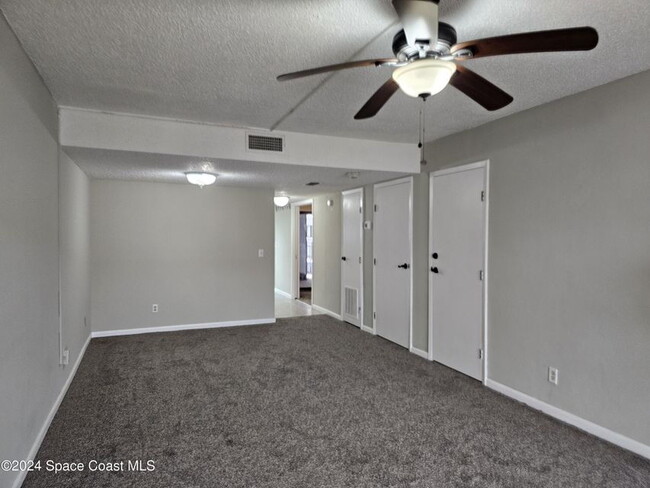 Building Photo - Coastal Paradise Awaits: Elegant 2-Bed, 2-...