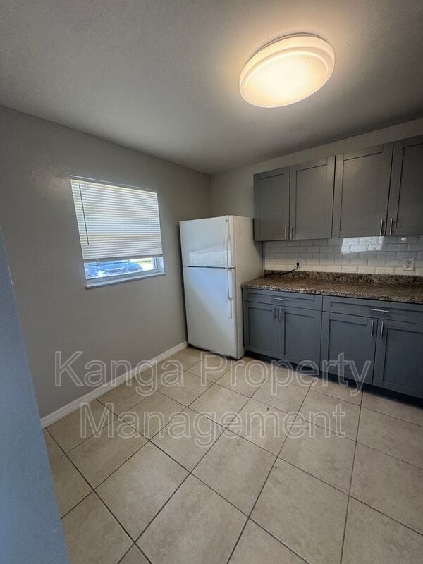 Building Photo - 3206 Louisiana Ave