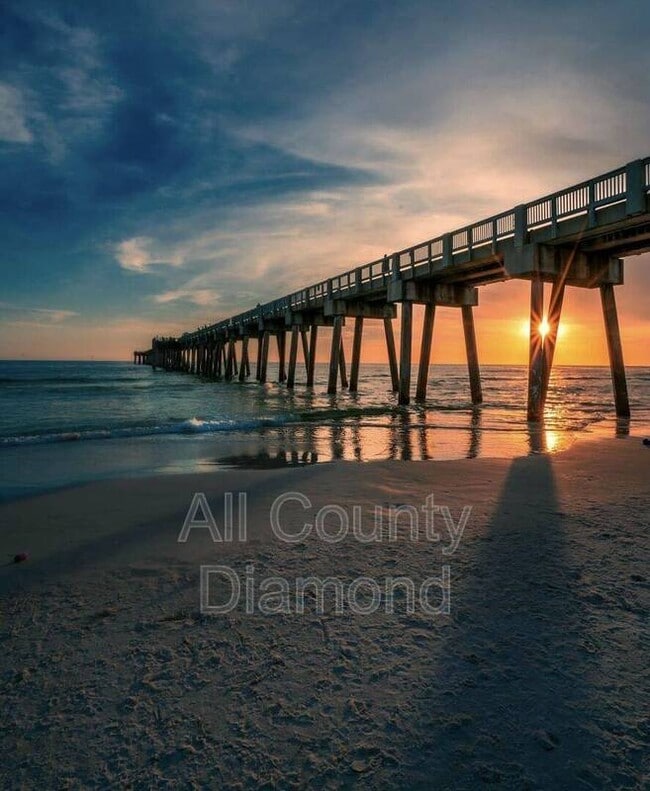 Building Photo - 7308 Sunset Ave