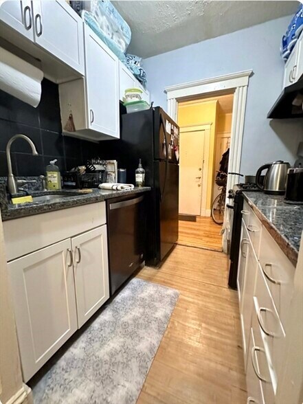 Building Photo - 30 Jamaicaway