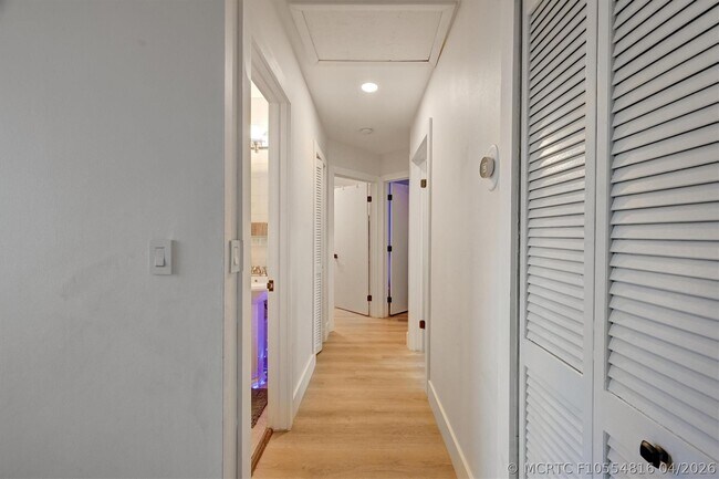 Building Photo - 9581 NW 9th Ct