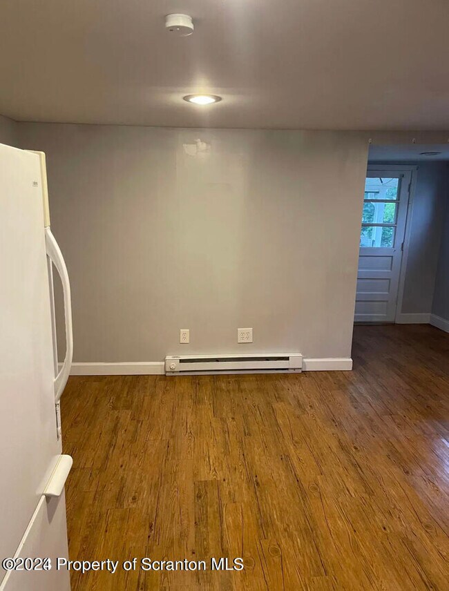 Building Photo - 412 Scott St