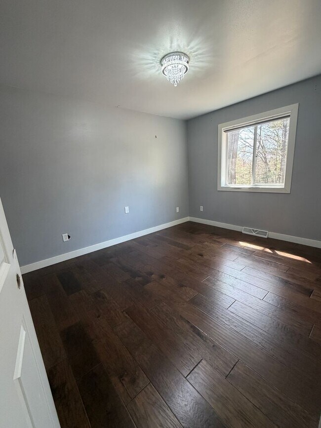 Building Photo - Click the “Apply Now” button or email wapmrentals@gmail.com for a prompt response.