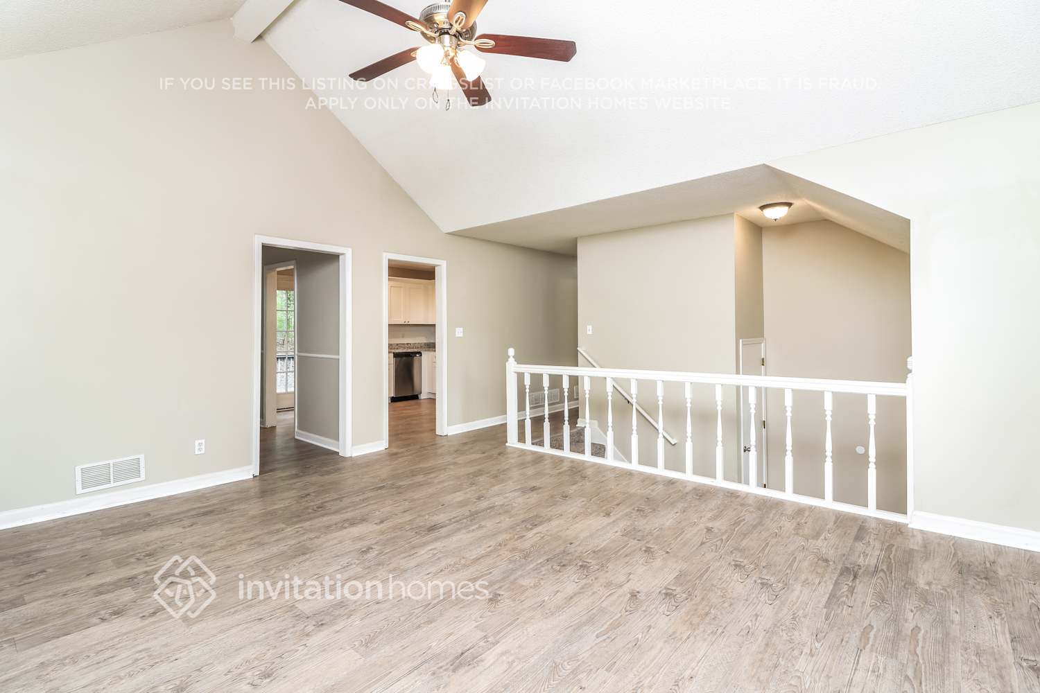 Building Photo - 813 Emerald Falls