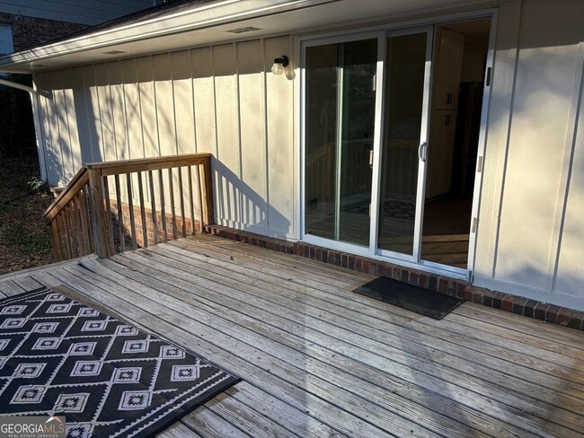 Building Photo - 126 Azalea Dr