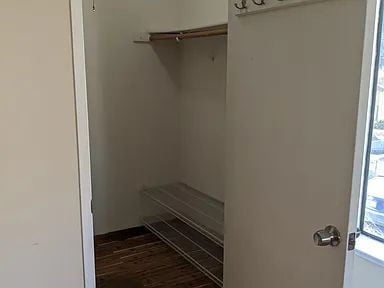 Building Photo - "Charming 2-Bedroom Retreat in Prime Santa Clara Location!"
