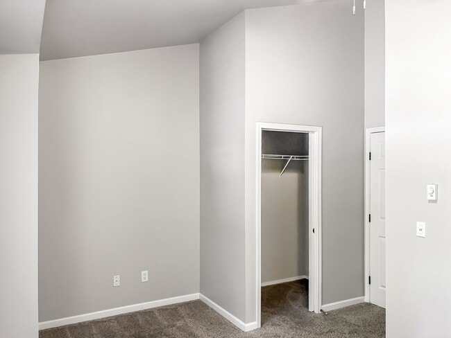 Building Photo - Affordable Bothell Condo