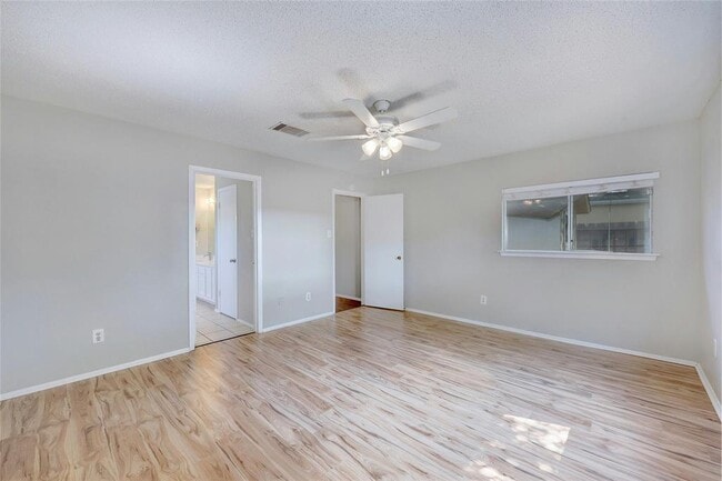 Building Photo - 12601 Europa Ln