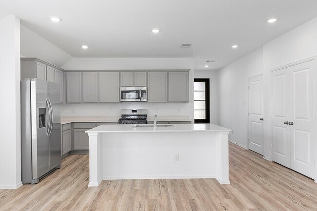 Building Photo - 31546 Beacon Cove Trl