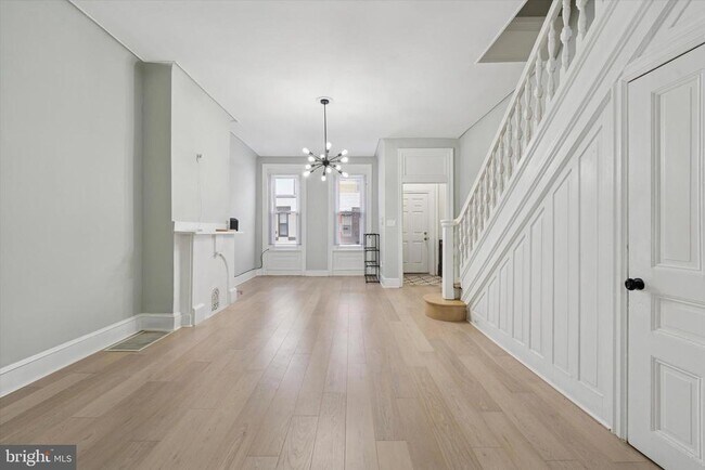 Building Photo - 2422 W Norris St