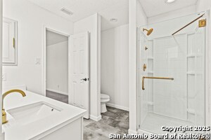 Building Photo - 1687 Fir Cir