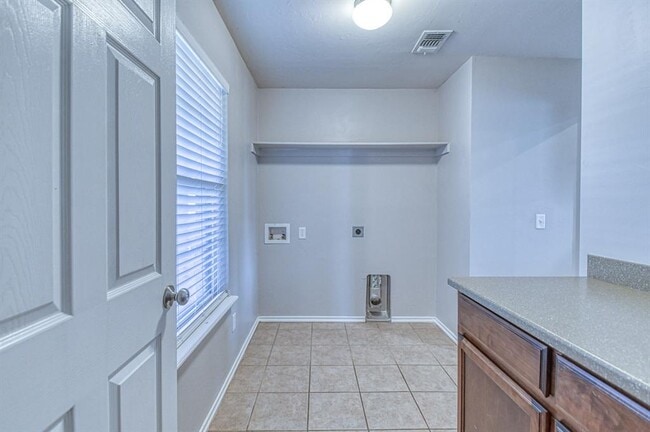 Building Photo - 18012 Andalucia Dr